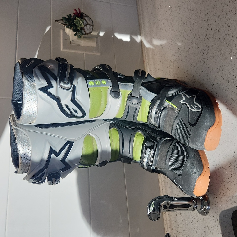 ALPINE STARS TECH 7 ENDURO DIRT BIKE BOOTS